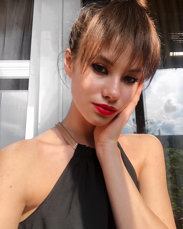 Актриса Анастасия Иванюк: "Я из тех людей, которых в интернете прозвали "ведьмами"