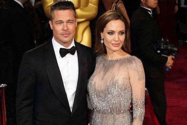 Джоли и Питт наладили отношения с помощью семейного психолога - СМИ