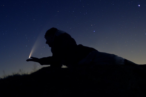 twitter.com/asteroidbelter