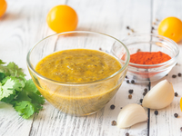 Кисло-сладкий ткемали из желтой алычи: пошаговый рецепт