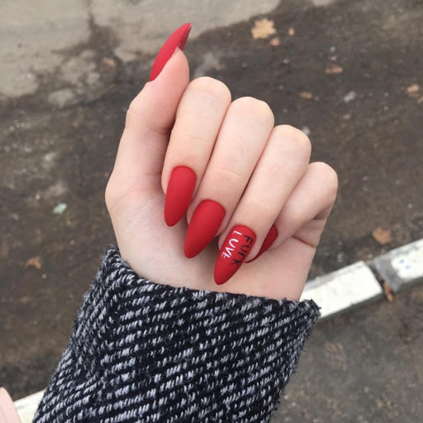 Трендовые ноготки: ТОП-10 стильных дизайнов летнего маникюра