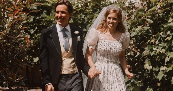 Стало известно, где принцесса Беатрис проводит медовый месяц с мужем-миллиардером