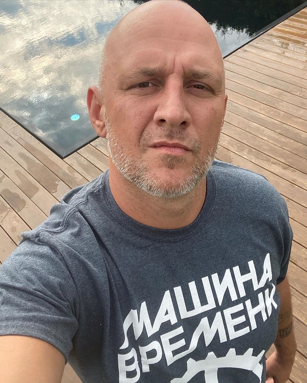 "Папа лучше мамы": Потап поразил Сеть снимком с двумя младенцами