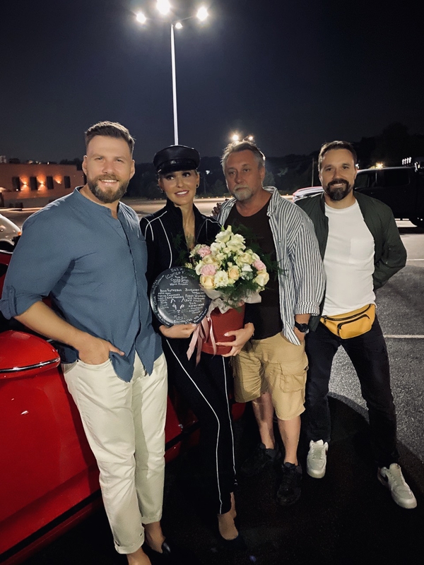 Актриса и телеведущая Анна Буткевич сыграла 10 ролей в одном клипе