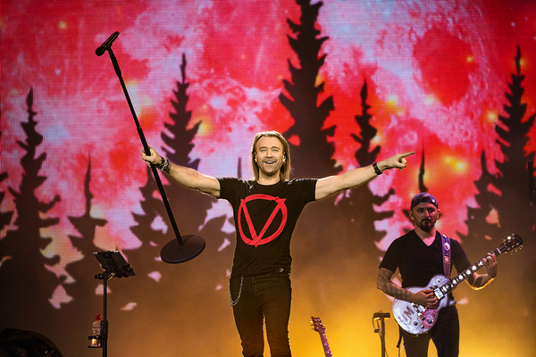 Олег Винник отпраздновал день рождения в дополненной реальности - как это было