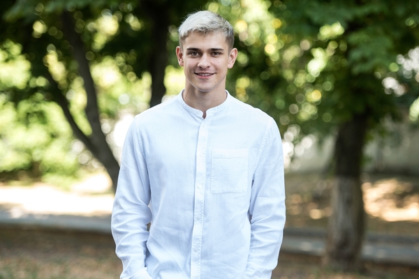 Максим Девизоров похудел на 10 кг ради роли во втором сезоне "Первых ласточек"