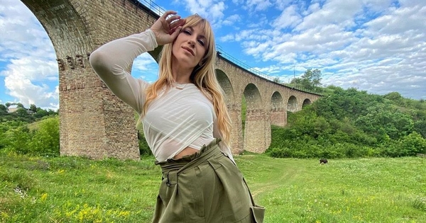 Как с обложки: Леся Никитюк устроила модный батл с водителем "ЛеМаршрутки"