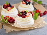 Десерт дня: Пирожное Павлова с творожным кремом