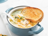 Рецепт на обед: Сырный суп с курицей и рисом