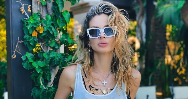 Светлана Лобода похвасталась идеальным телом в дорогом бикини