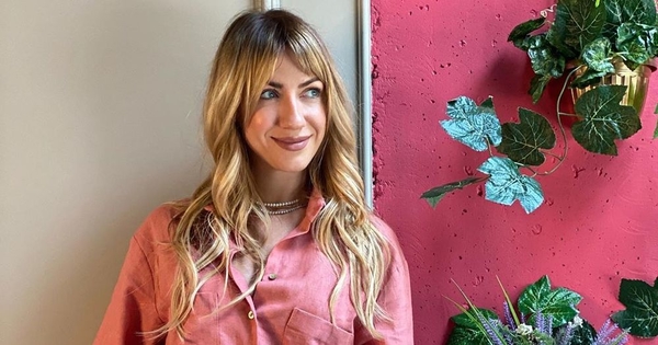 В коротком топе и мини-юбке: Леся Никитюк поразила стильным нарядом