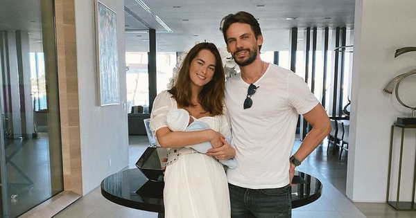 Спустя три дня после родов: Модель Олеся Стефанко показала пляжное фото