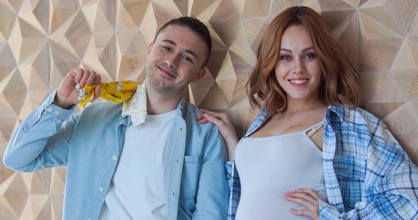 Alyosha показала трогательный кадр с выписки из роддома