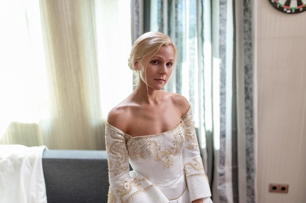 Актриса сериала "На твоей стороне" Дана Абызова поделилась формулой счастливого брака