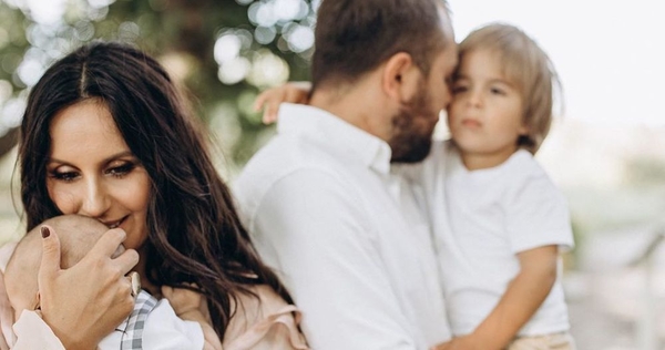 Джамала растрогала нежными кадрами из новой семейной фотосессии