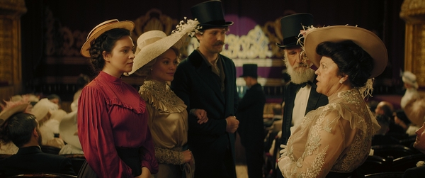 Телепремьера фильма "Віддана": Какие образы воплотили актеры