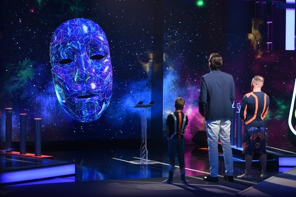 Как Даша Астафьева лечила птиц, а Екатерина Кухар "общалась" вилками