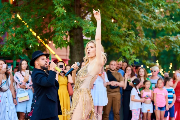 Как питается Вера Брежнева: Что помогает певице держать себя в отличной форме