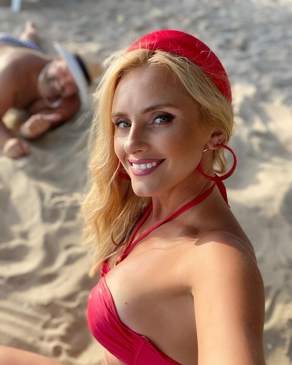 "Часто сама готовлюсь к концертам": Федишин поделилась секретами красоты