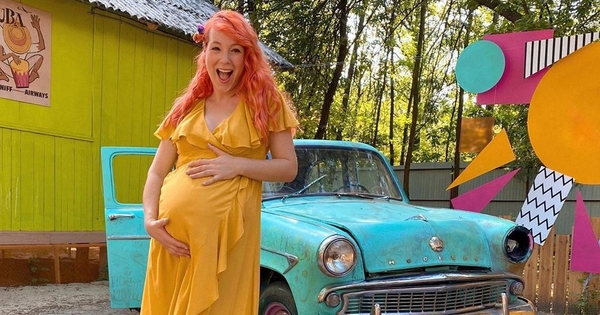 Беременная Tarabarova в купальнике похвасталась отдыхом на яхте