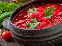 Рецепт легкого борща от фронтвумен The Hardkiss Юлии Саниной