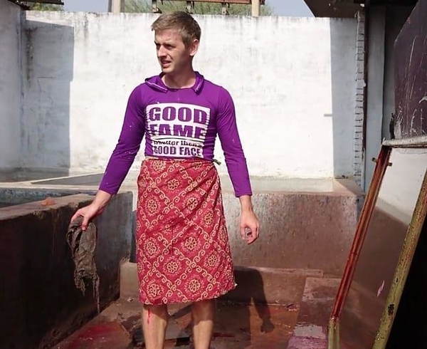 Топ-3 самых "грязных" профессии от ведущих "У кого больше?"