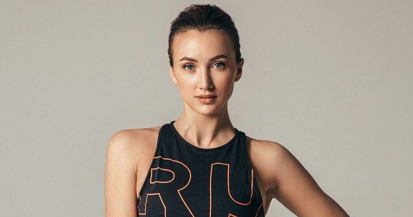 Анна Ризатдинова получила именную звезду в Киеве - фото