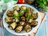 Запеченные баклажаны с грецкими орехами: рецепт заготовки