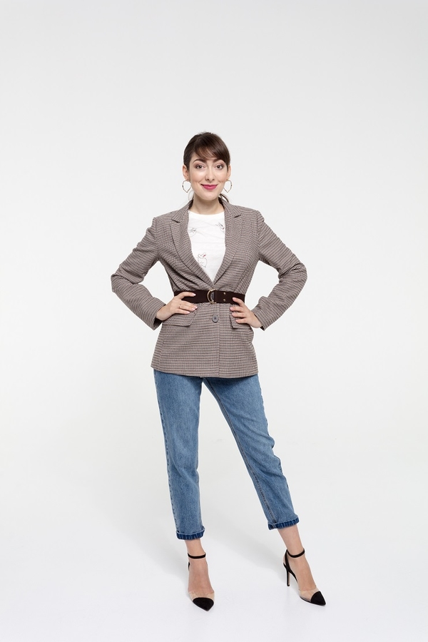 Второй раз в первый класс: Ведущие Нового канала поделились воспоминаниями о школе