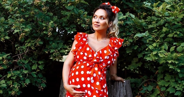 Звезда фильма "Свингеры" Анна Саливанчук родила второго ребенка