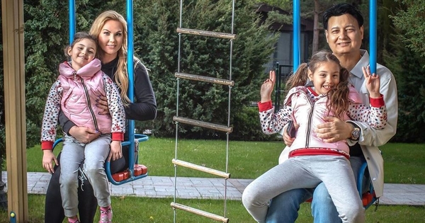 Камалия показала яркие кадры с празднования 7-летия дочерей-двойняшек