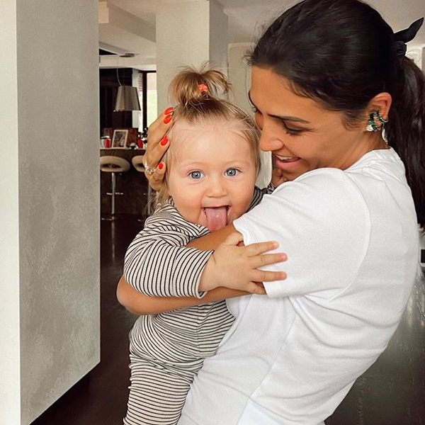 Санта Димопулос трогательно поздравила дочь с Днем рождения