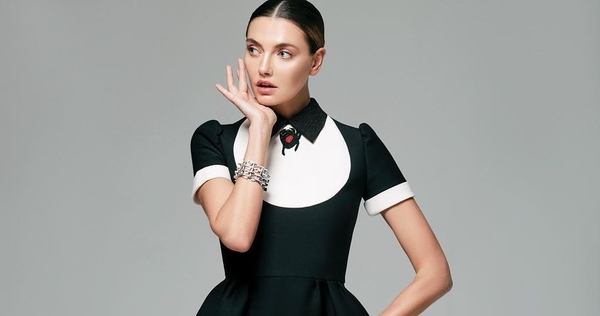 Алина Байкова снялась топлес в новой фотосессии