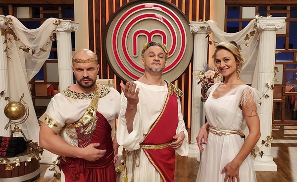 "МастерШеф 10": Участники приготовят шедевры из отходов по божественным правилам