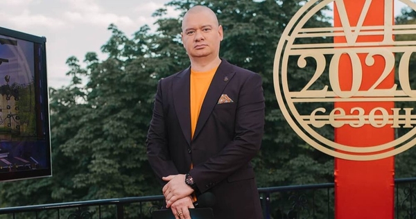 "Яблоко от яблоньки...": Кошевой и Ткач показали забавные фото с дочерями