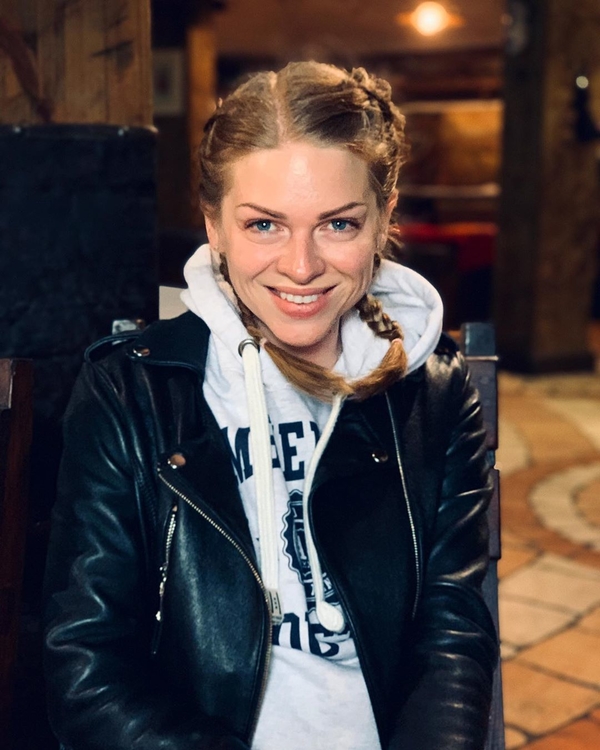 Яна Глущенко рассказала, как отреагировал отец на ее обнаженную съемку