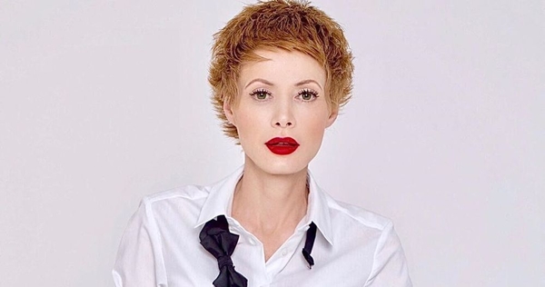 Не узнать: Елена-Кристина Лебедь показала, как выглядит с длинными волосами