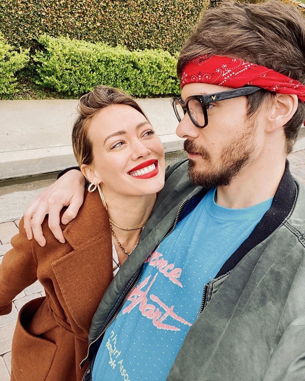 Муж Хилари Дафф посвятил жене тату в интимном месте