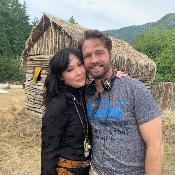 "Она будет бороться изо всех сил": Джейсон Пристли рассказал о лечении Шеннен Доэрти от рака