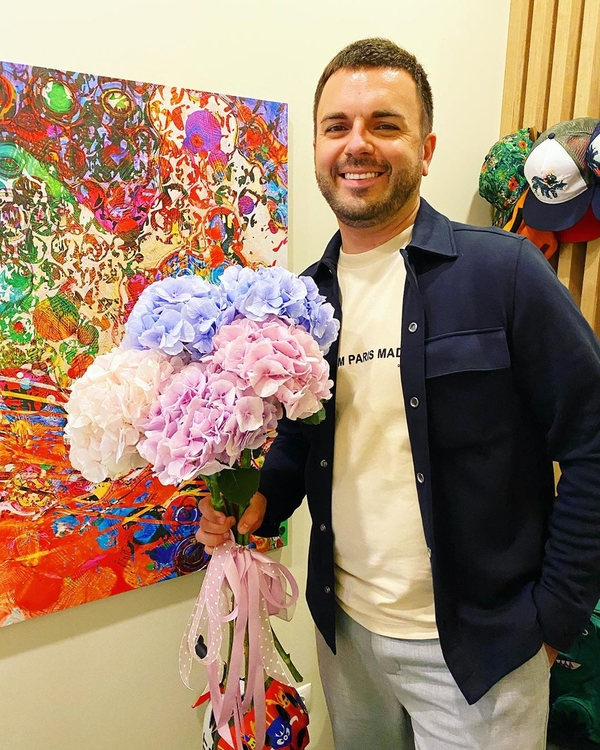 Григорий Решетник поделился трогательными фото с беременной женой