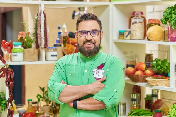 Эксклюзивный рецепт Викторианского пирога от ведущего "Свекруха чи невістка" Григория Германа