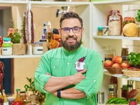 Эксклюзивный рецепт Викторианского пирога от ведущего "Свекруха чи невістка" Григория Германа