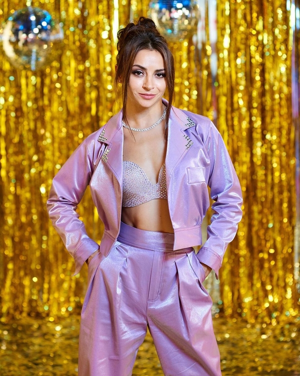 Илона Гвоздева рассекретила, как быстро вернуться в форму после беременности