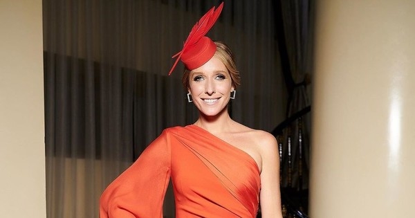 Катя Осадчая в мини устроила модный батл с Каменских