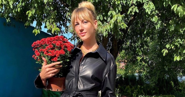 Леся Никитюк развеселила Сеть забавными статусами об осени 2020