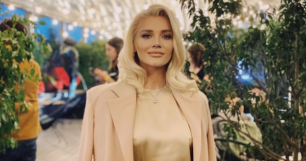 Экс-"ВИА Гра" Миша Романова запостила "мокрое" видео в купальнике