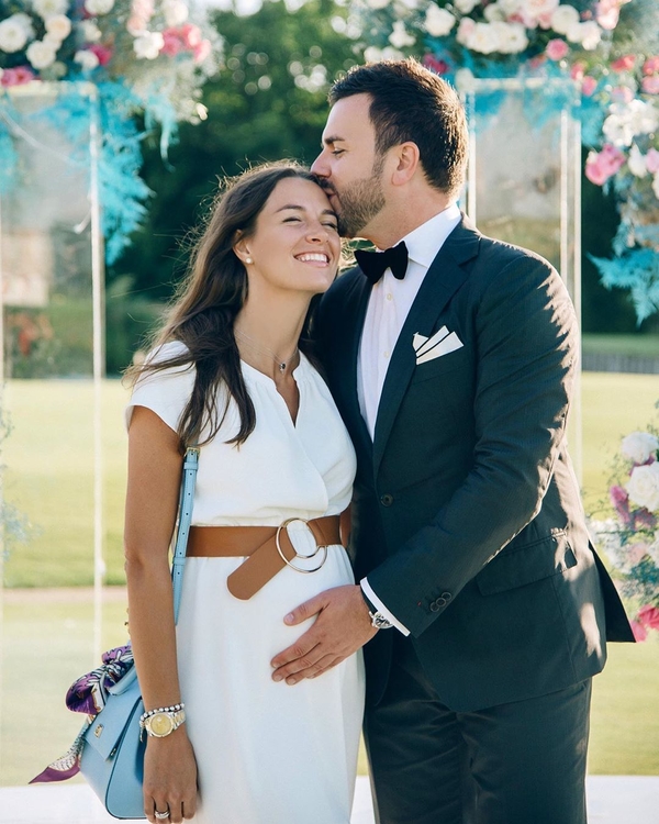 Беременная Кристина Решетник поделилась милым фото с мужем