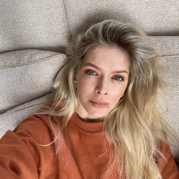 «Я офигенная»: Вера Брежнева ответила на критику под откровенным фото