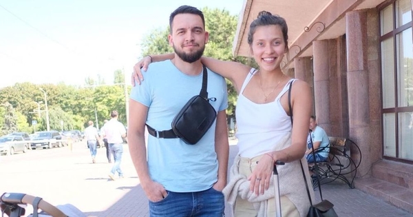 "Так вот на кого сын похож": Регина Тодоренко показала детский снимок с братом