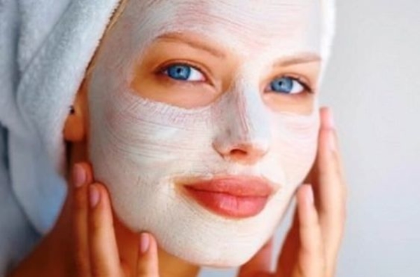 Бьюти-рутина: как правильно пользоваться тканевыми, кремовыми и глиняными масками?